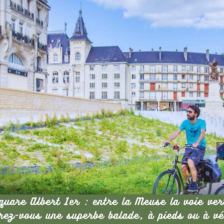 Charleville-Mezieres: Belle Vue Place Ducale Exterior foto
